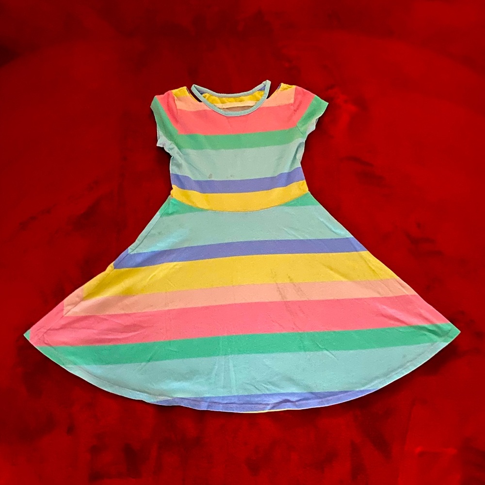 | PLACE RAINBOW DRESS | Size: 7/8 |
